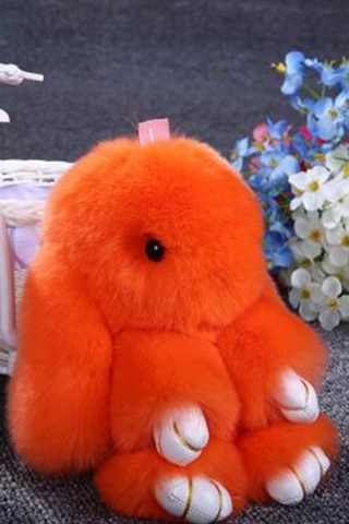 меховой кролик оранжевый